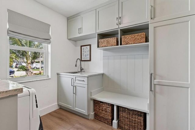46 DOGWOOD Ridge, Tequesta, FL 33469