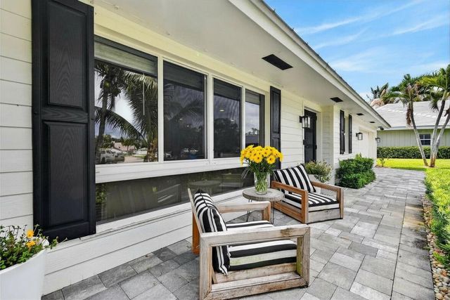 46 DOGWOOD Ridge, Tequesta, FL 33469