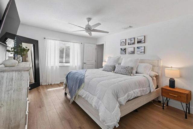 46 DOGWOOD Ridge, Tequesta, FL 33469