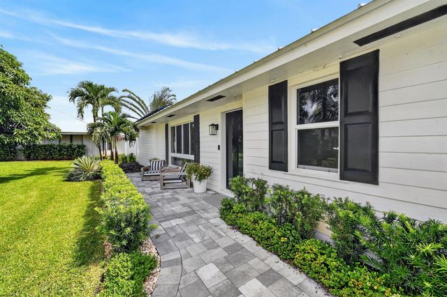 46 DOGWOOD Ridge, Tequesta, FL 33469