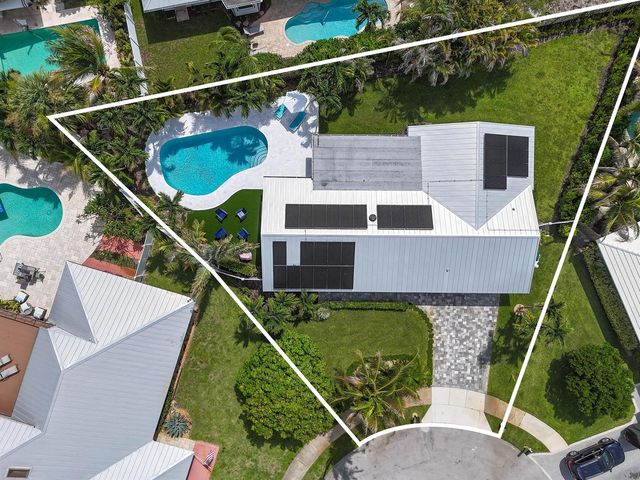 46 DOGWOOD Ridge, Tequesta, FL 33469