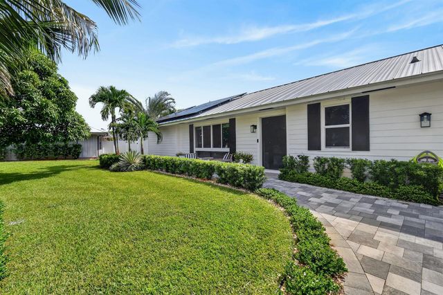 46 DOGWOOD Ridge, Tequesta, FL 33469