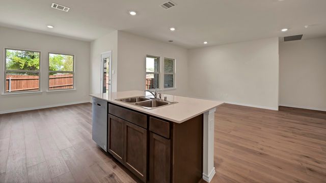 1100 Overlook Avenue, Josephine, TX 75135