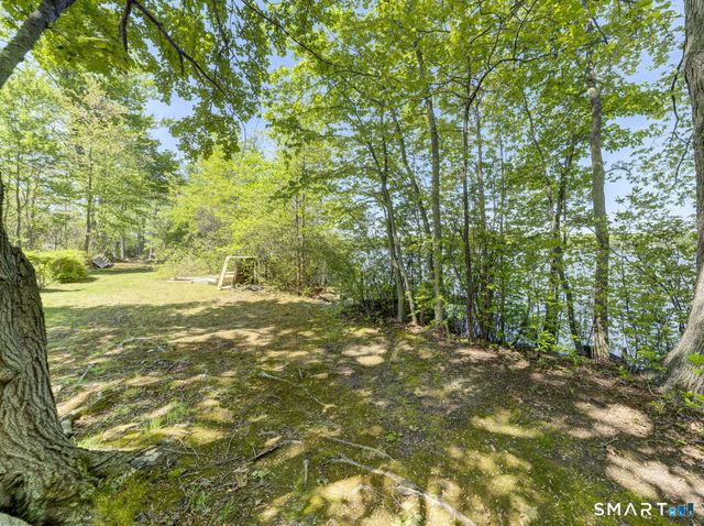 18 Brook Trail, East Hampton, CT 06424
