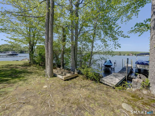 18 Brook Trail, East Hampton, CT 06424