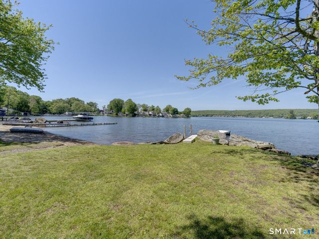18 Brook Trail, East Hampton, CT 06424