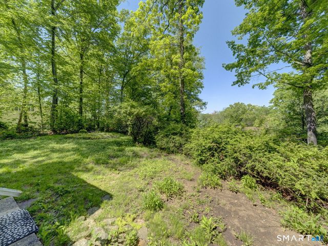 18 Brook Trail, East Hampton, CT 06424