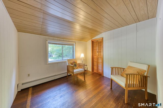 18 Brook Trail, East Hampton, CT 06424