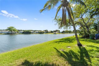2540 W 67th Place 20428, Hialeah, FL 33016