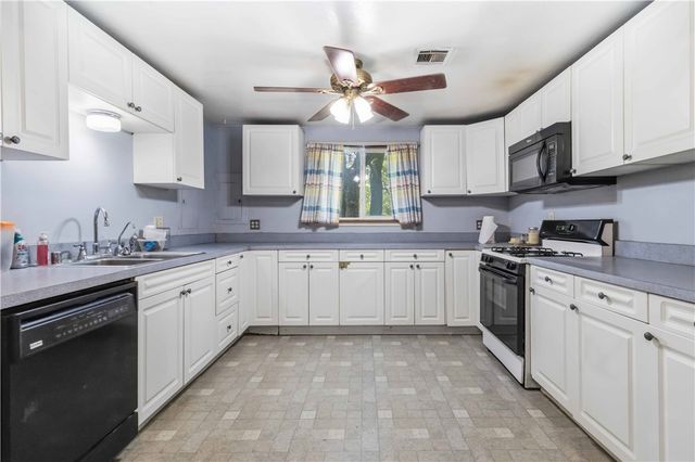 305 Ewalt Avenue, Springdale, AR 72764