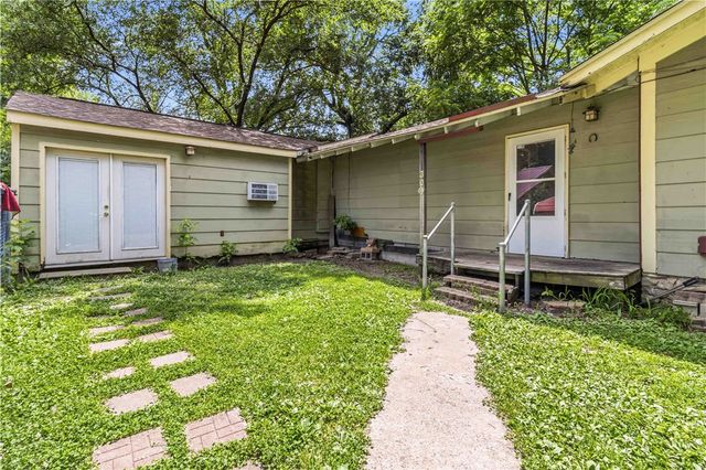 305 Ewalt Avenue, Springdale, AR 72764