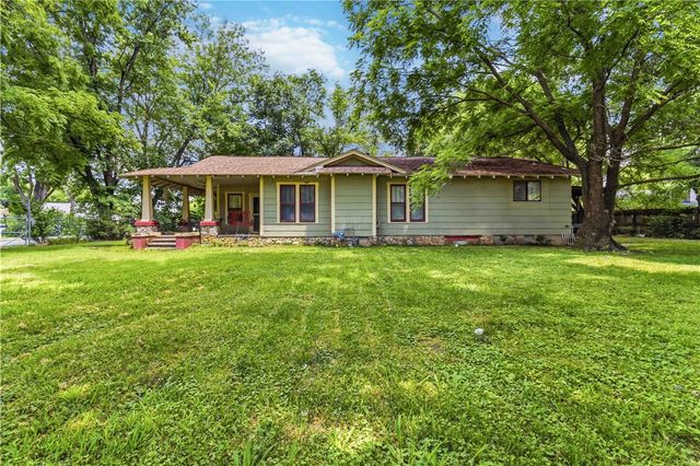 305 Ewalt Avenue, Springdale, AR 72764