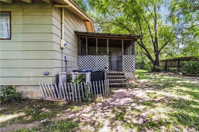 305 Ewalt Avenue, Springdale, AR 72764