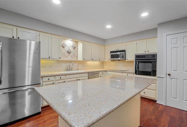 4824 Darla Drive, Fort Worth, TX 76132