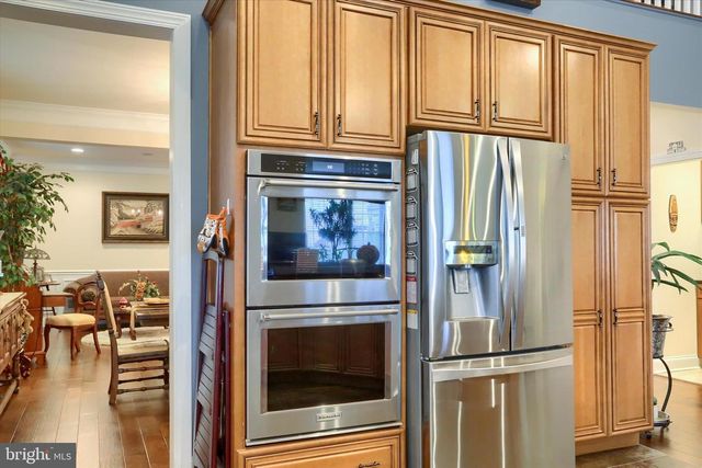 75 PRESIDENTS DRIVE, Mechanicsburg, PA 17050