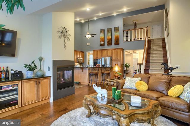 75 PRESIDENTS DRIVE, Mechanicsburg, PA 17050