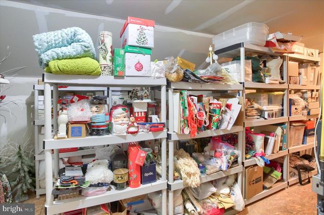 75 PRESIDENTS DRIVE, Mechanicsburg, PA 17050