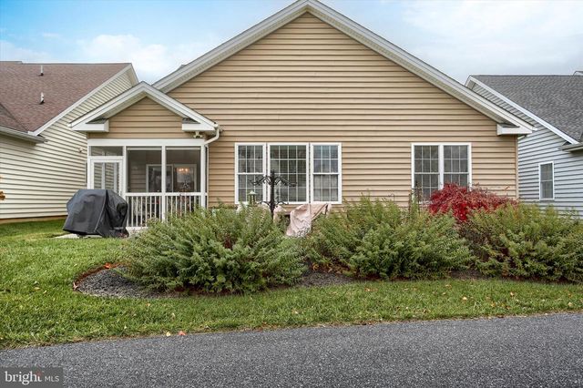 75 PRESIDENTS DRIVE, Mechanicsburg, PA 17050
