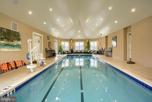 75 PRESIDENTS DRIVE, Mechanicsburg, PA 17050