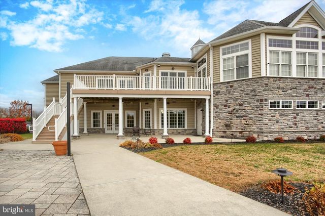 75 PRESIDENTS DRIVE, Mechanicsburg, PA 17050