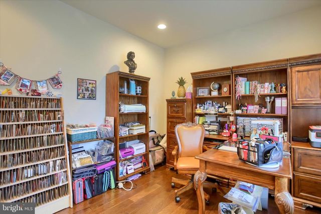 75 PRESIDENTS DRIVE, Mechanicsburg, PA 17050