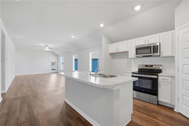 628 W Bluebird Street, Gardner, KS 66030