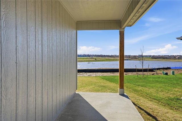 628 W Bluebird Street, Gardner, KS 66030