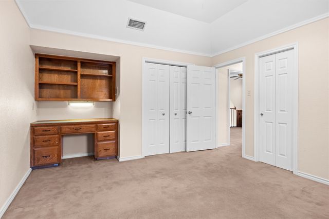 6512 Shorewood Drive, Arlington, TX 76016