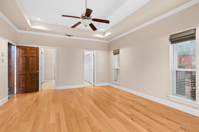 6512 Shorewood Drive, Arlington, TX 76016