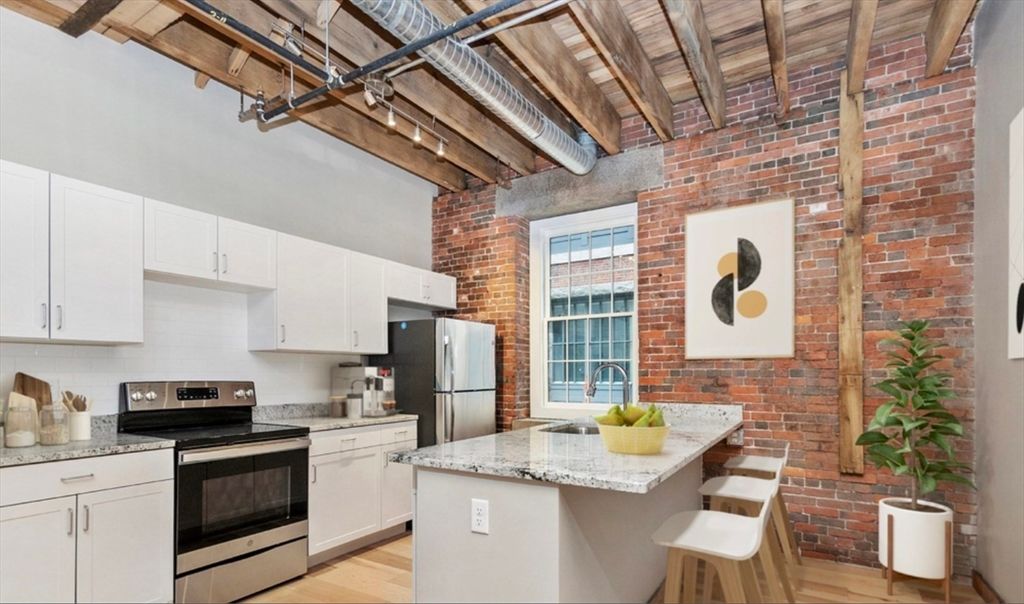 58 13th Street 303, Boston, MA 02129