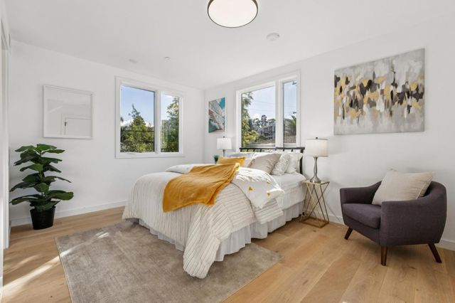 1433 Floribunda Avenue 8, Burlingame, CA 94010