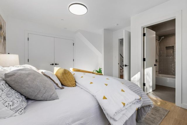 1433 Floribunda Avenue 8, Burlingame, CA 94010