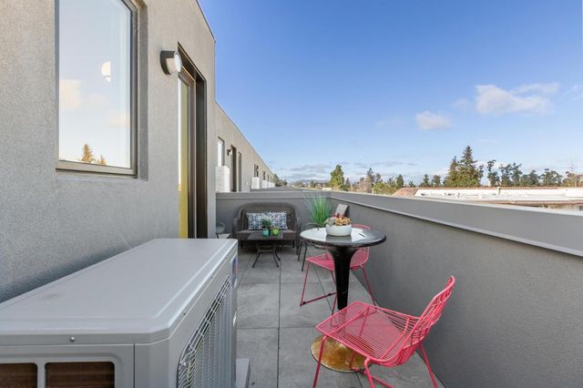 1433 Floribunda Avenue 8, Burlingame, CA 94010