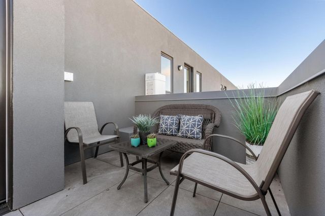 1433 Floribunda Avenue 8, Burlingame, CA 94010