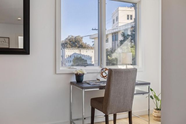 1433 Floribunda Avenue 8, Burlingame, CA 94010