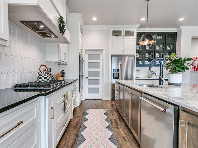 2524 Amante Court, Edmond, OK 73034