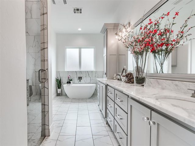 2524 Amante Court, Edmond, OK 73034