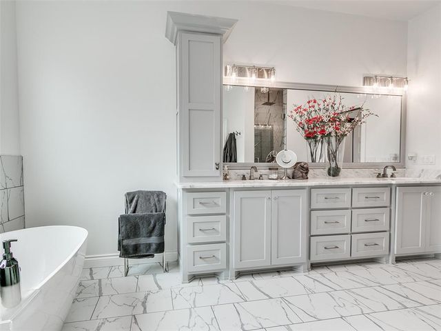 2524 Amante Court, Edmond, OK 73034