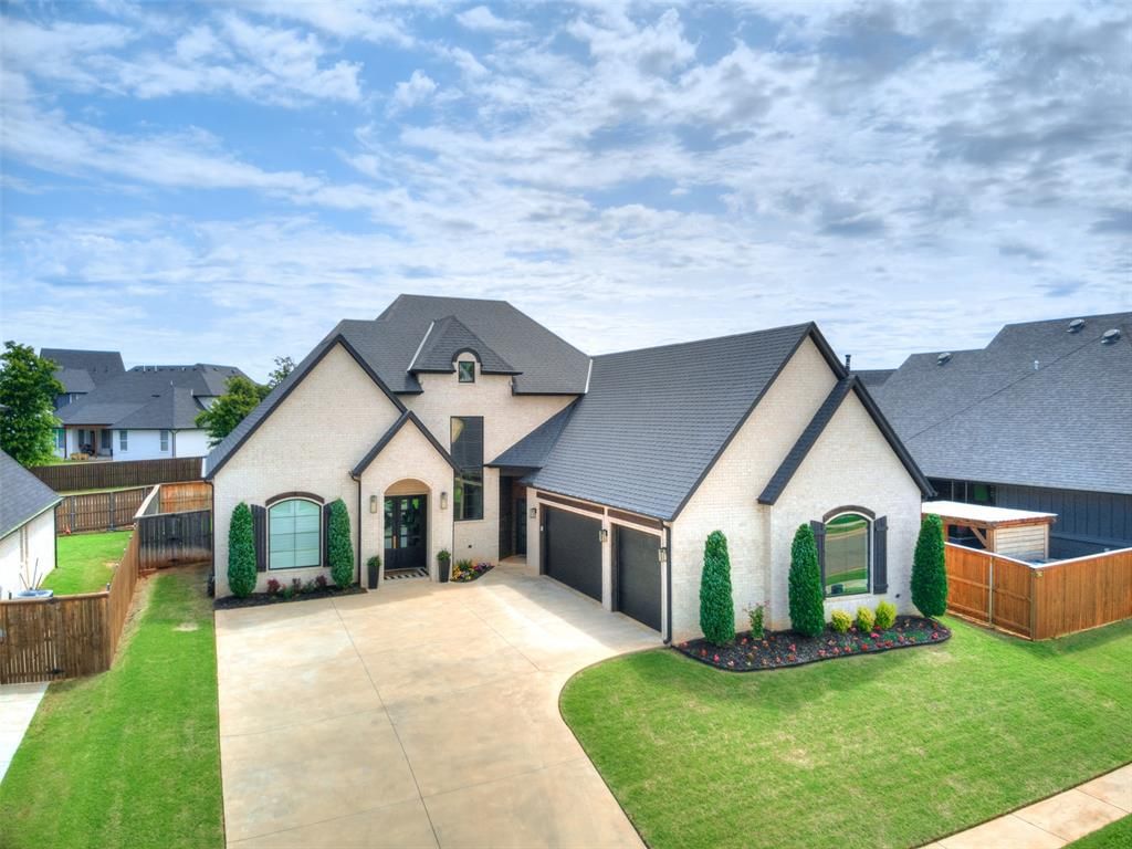 2524 Amante Court, Edmond, OK 73034