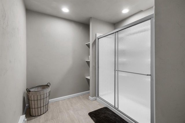 4647 N CHERRYVALE AVENUE, Appleton, WI 54913