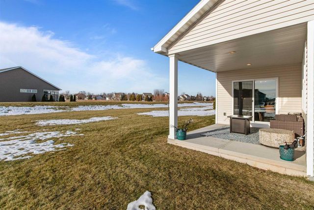 4647 N CHERRYVALE AVENUE, Appleton, WI 54913