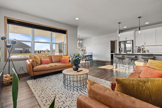 4647 N CHERRYVALE AVENUE, Appleton, WI 54913