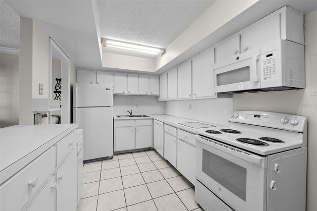 2401 BAYSHORE BOULEVARD 310, Tampa, FL 33629