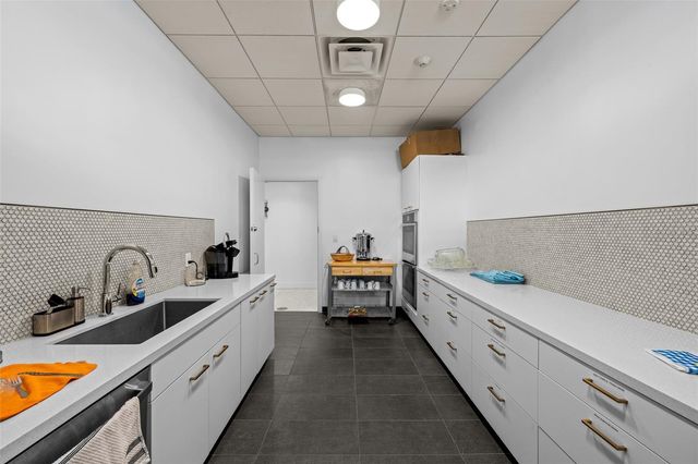 2401 BAYSHORE BOULEVARD 310, Tampa, FL 33629