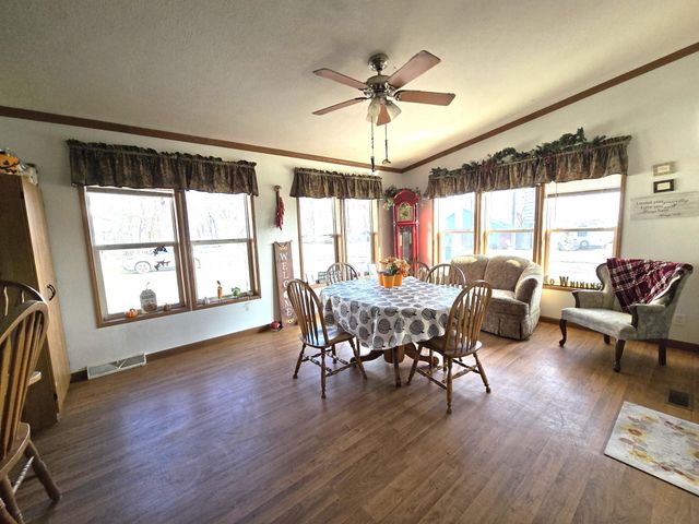 14010 10th Street SE, Raymond, MN 56282