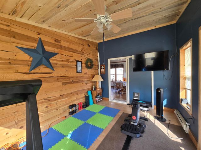 14010 10th Street SE, Raymond, MN 56282