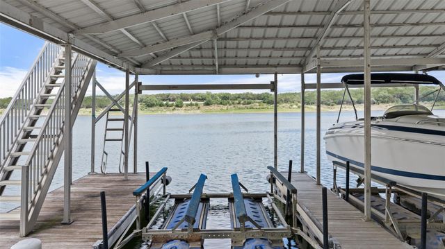 2923 Cliff PT, Spicewood, TX 78669