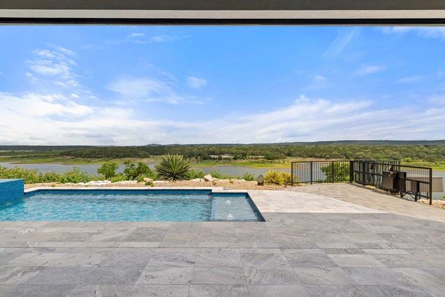 2923 Cliff PT, Spicewood, TX 78669
