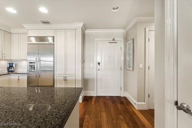 9115 Strada PL 5512, Naples, FL 34108