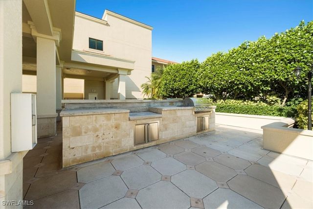 9115 Strada PL 5512, Naples, FL 34108